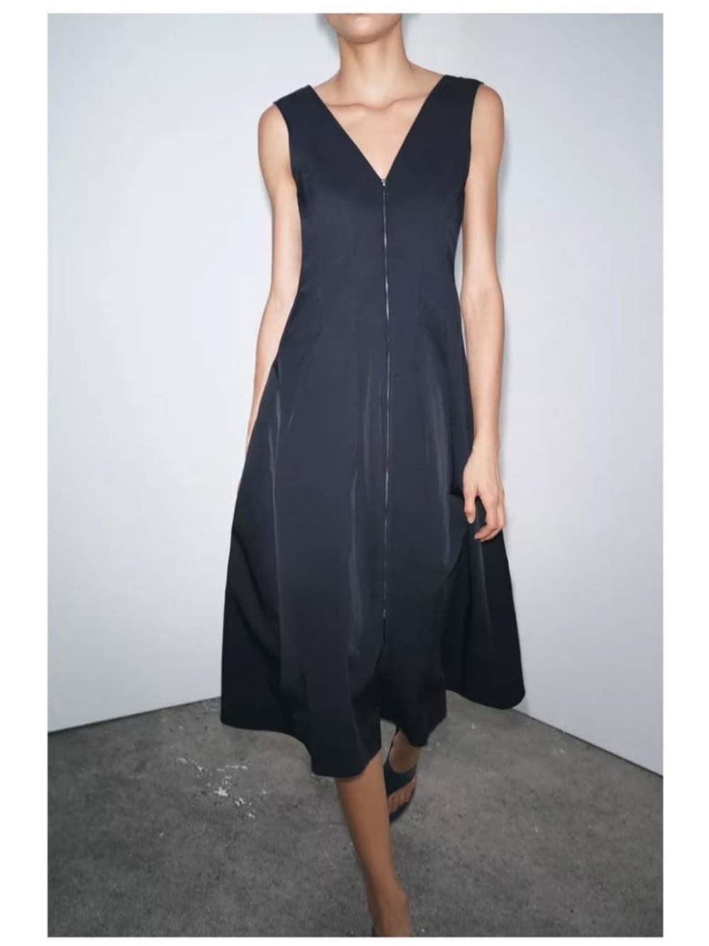Zara NWT Zip Front Pleated Midi Dress in Navy Size Small